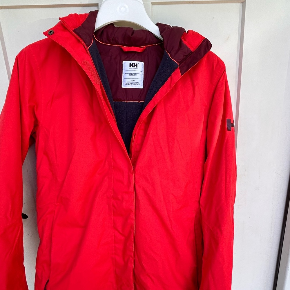 Helly Hansen Red Hooded Ski Jacket with Contrast Lining